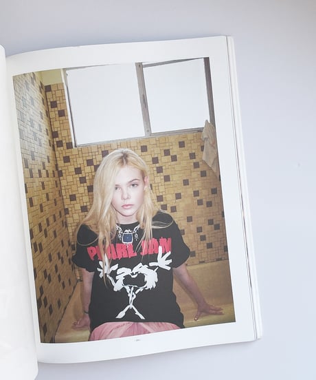 A MAGAZINE #11 curated by RODARTE ロダルテ