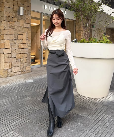 スリットドレープスカート