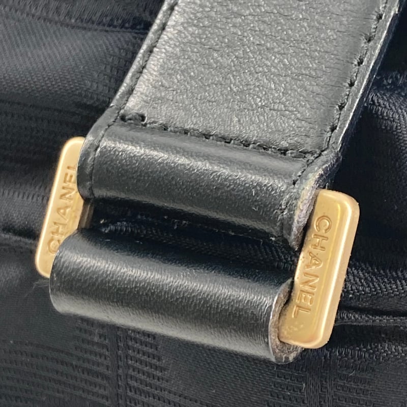 0120-249 シャネル　ニュートラベル　A30916 ギャランティカード付 シャネル(CHANEL)シャネル ニュートラベルラインハンドバッグ