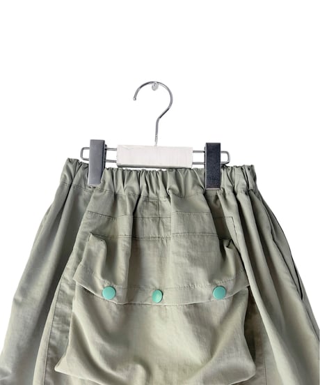 LIGHT SHELL BULKY TAFFETA BACK POCKET PANTS