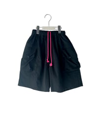 LIGHT SHELL BULKY TAFFETA CARGO SHORT PANTS