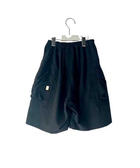 LIGHT SHELL BULKY TAFFETA CARGO SHORT PANTS