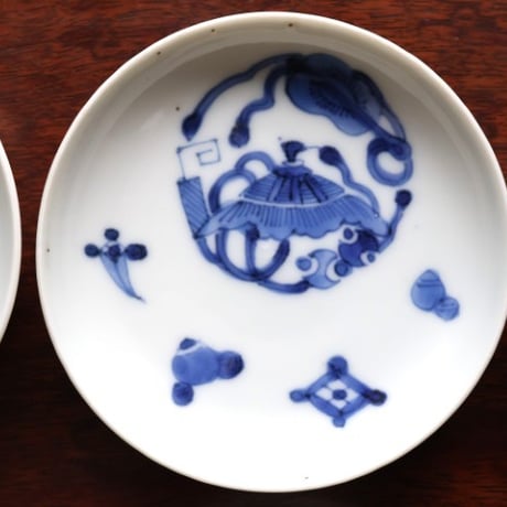 伊万里焼 染付 宝尽文 小皿 11.4cm 明治〜大正期 吉祥文様　o-16