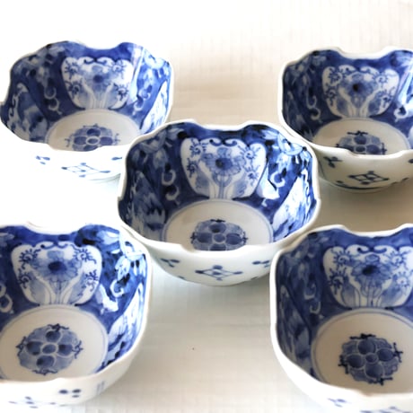 伊万里焼 染付 山水 小鉢 手描き 和食器 o-41