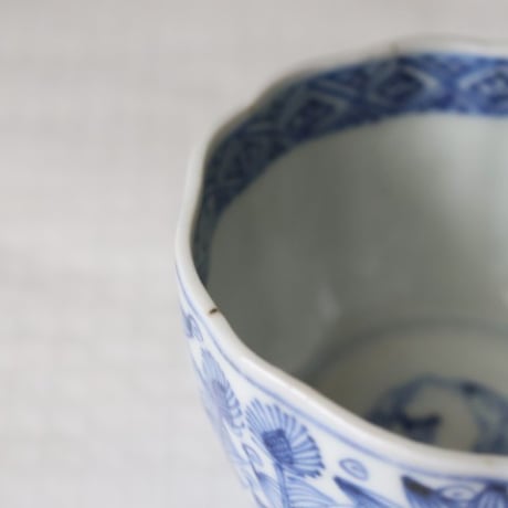 古伊万里 線描き 草花文 蕎麦猪口 江戸後期｜繊細な呉須と余白の美　o-23