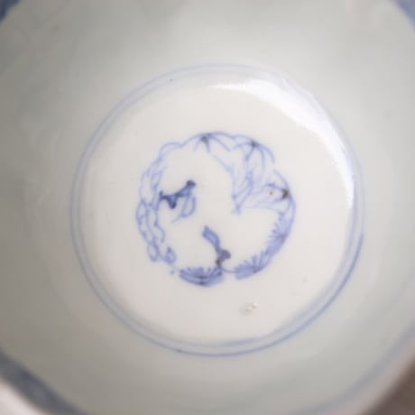 古伊万里 線描き 草花文 蕎麦猪口 江戸後期｜繊細な呉須と余白の美　o-23
