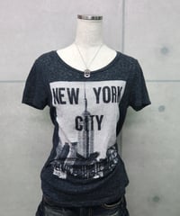 NY print tee