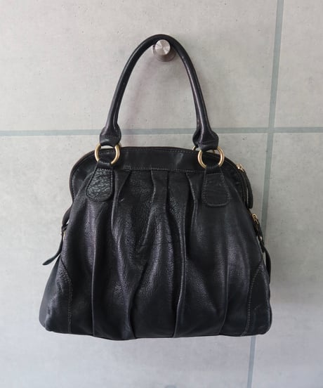 black gathered handbag