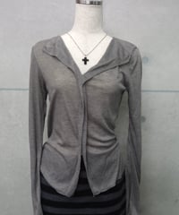 gray shirt