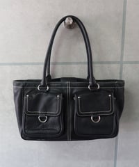 black pocket tote bag