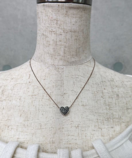 heart pendant necklace