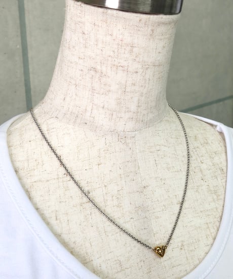 magnetic heart necklace