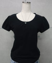 black puff sleeve top