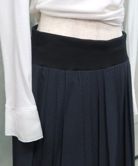 dot pleated skirt