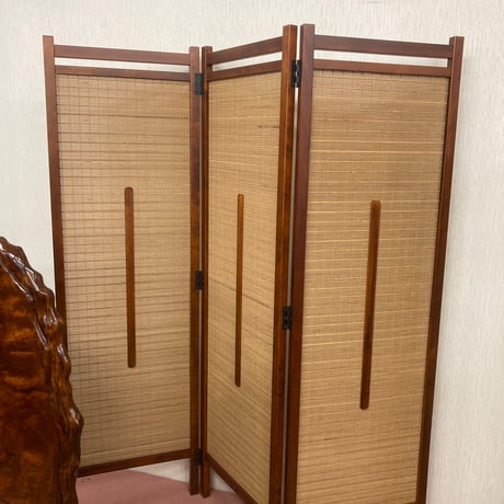 衝立 | STORES
