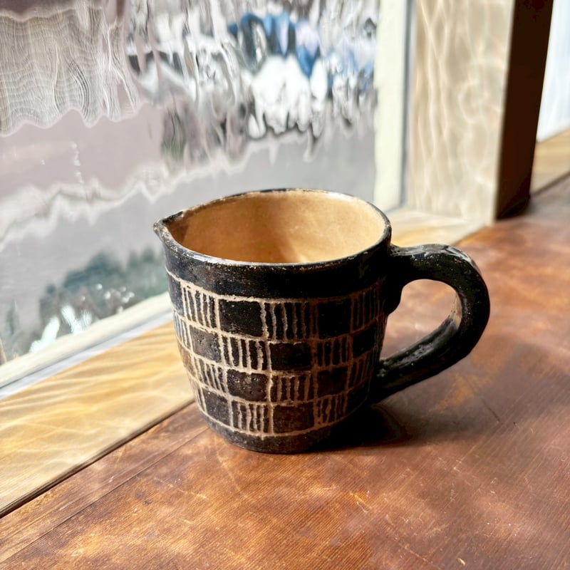 森田隆太郎 作｜手作り陶器マグカップ｜注ぎ口付き｜陶器お皿 | Studio