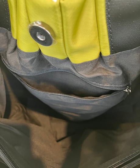 ※再入荷【CURI BISCUI】 TUCK PLEAT 2 HANDLE TOTE BAG