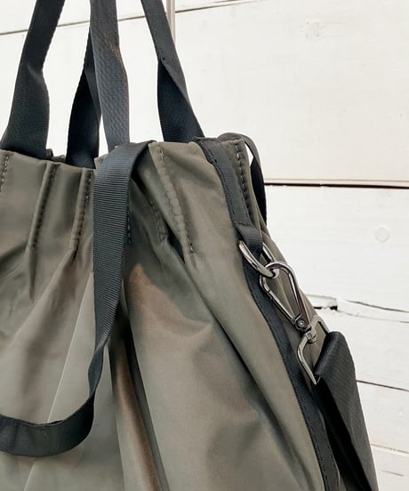 ※再入荷【CURI BISCUI】 TUCK PLEAT 2 HANDLE TOTE BAG