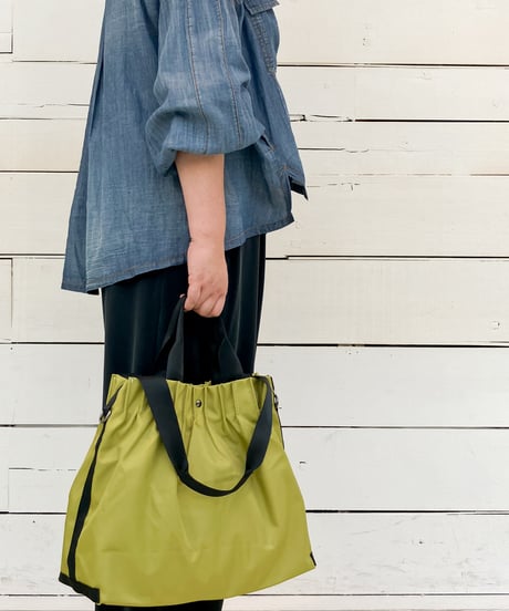※再入荷【CURI BISCUI】 TUCK PLEAT 2 HANDLE TOTE BAG