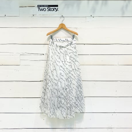 【tranoi】刺繍 ロゴチュールスカート【242R520】
