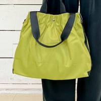 【CURI BISCUI】 TUCK PLEAT 2 HANDLE TOTE BAG