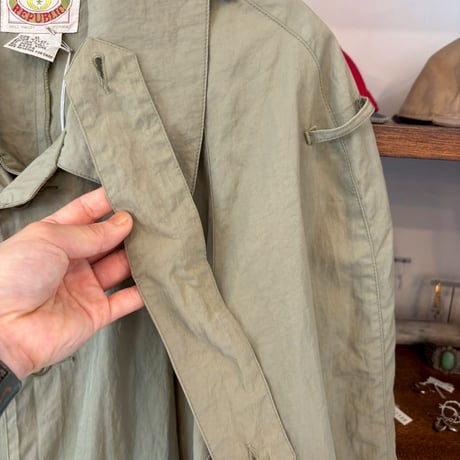 banana republic　バナナタグ　トレンチコート