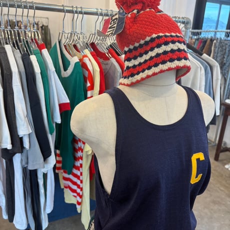Levi's デッド タグ付きぽんぽんニット帽