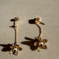 antique 揺れるお花　ピアス