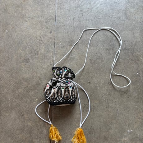 ２WAY 刺繍ビーズ 巾着BAG