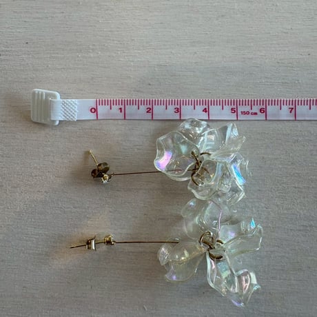Antique 揺れる 花デザイン ピアス