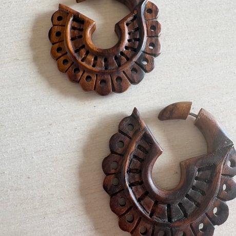 vintage ウッド フープ ピアス