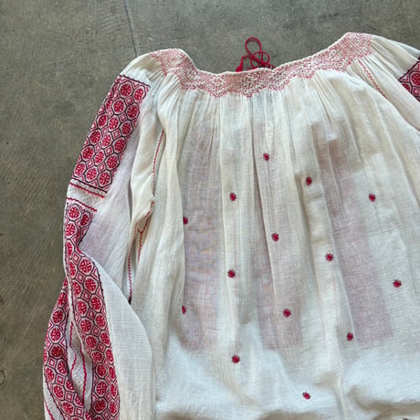 vintage ルーマニア刺繍 ブラウス
