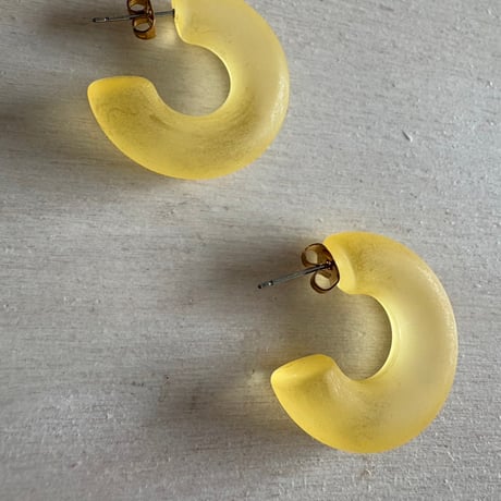 レモン色 透明 フープ ピアス