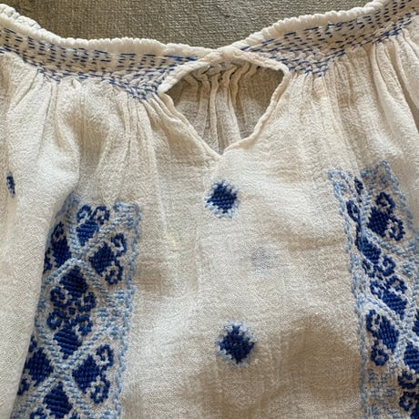vintage ルーマニア刺繍 ブラウス