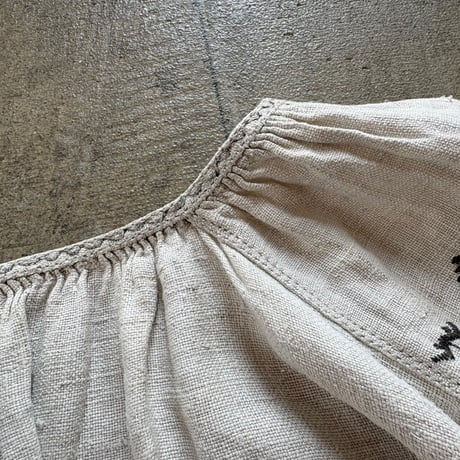 ウクライナ vintage 刺繍民族ブラウス