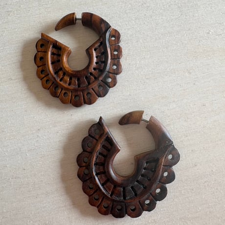 vintage ウッド フープ ピアス