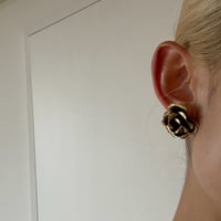 antique ゴールドカラー お花　イヤリング