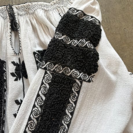 60s vintage ルーマニア刺繍 ブラウス
