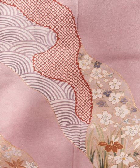 正絹 訪問着| 淡桜ピンク×金彩花柄の華やか上品 優彩花霞文様｜らくらく着物