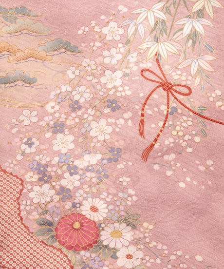 正絹 訪問着| 淡桜ピンク×金彩花柄の華やか上品 優彩花霞文様｜らくらく着物