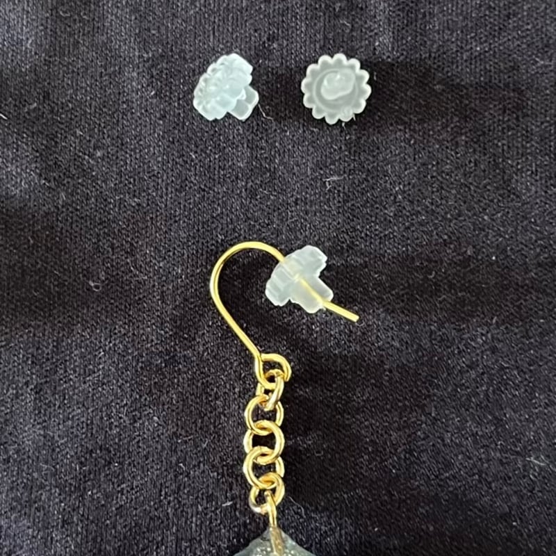 さくらゆらゆら🌸イヤリング／フックピアス | ぐーの手作り工房