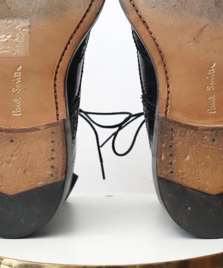 Tricker's 8