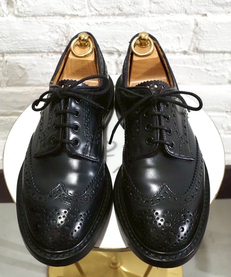 Tricker's 8