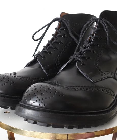 Tricker's 9