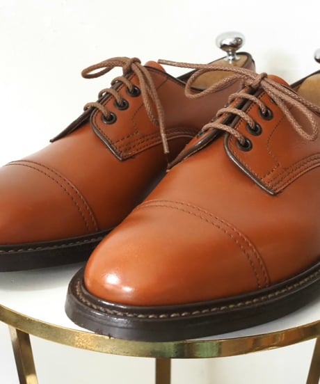 Tricker's 8