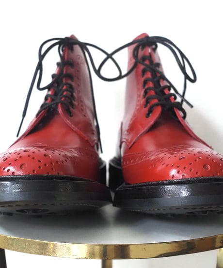 Tricker's 81/2
