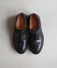 Tricker's 8