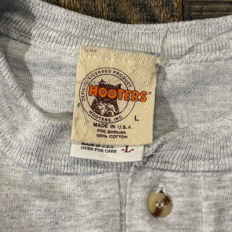 90s COTTON DELUXE ヘンリーネックTシャツ HOOTERS
