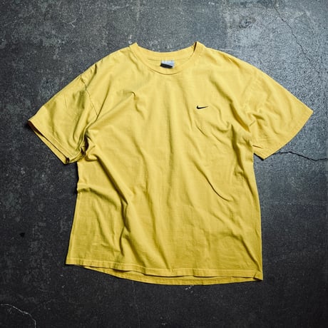 00s NIKE ワンポイントスウッシュTシャツ