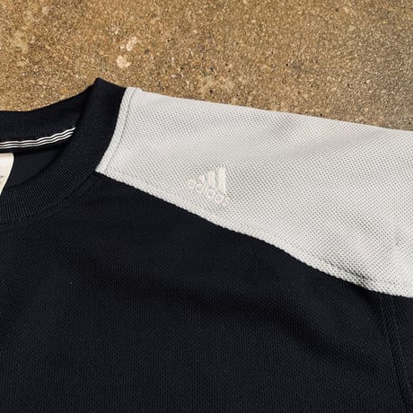 adidas ロングスリーブカットソー